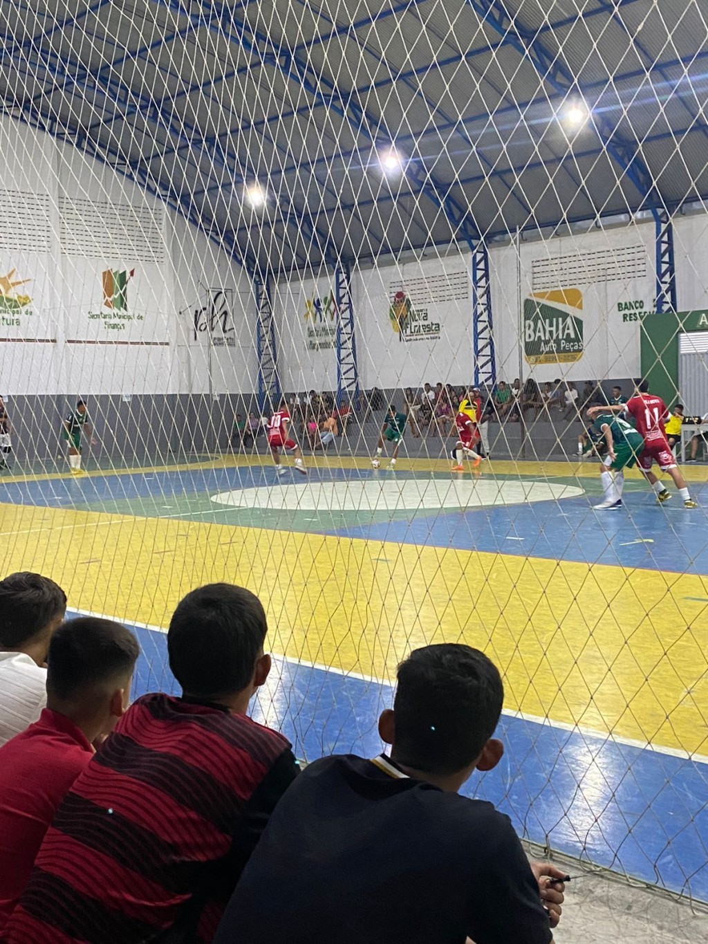 Prefeitura Municipal de Nova Floresta realizou na última Sexta (19), a abertura do Campeonato Municipal de Futsal 1ª e 2ª Divisão