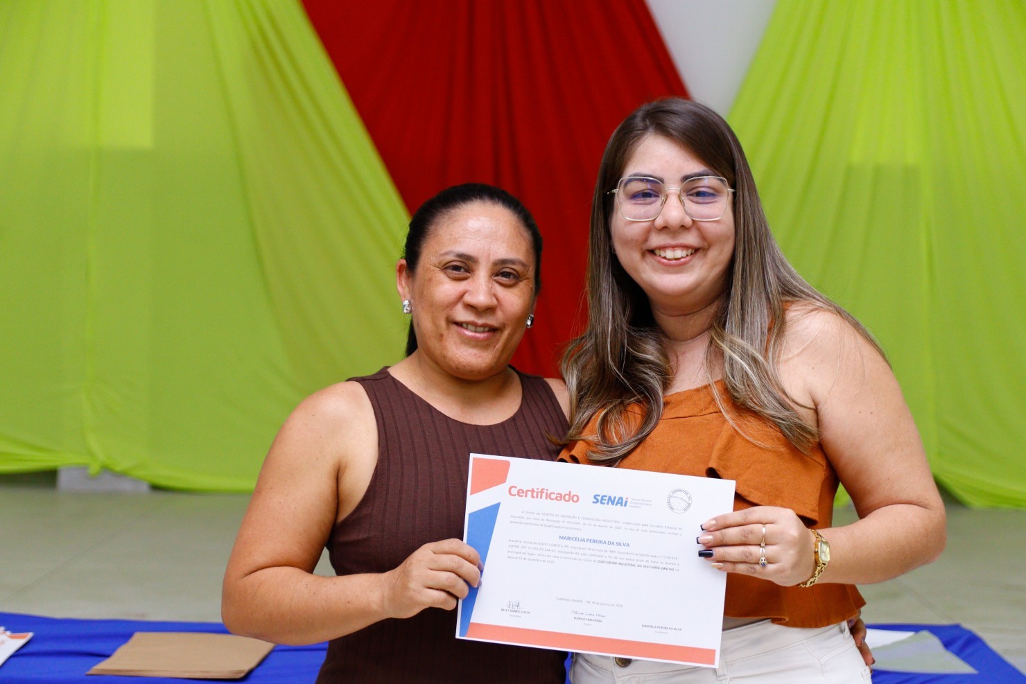 Prefeitura de Nova Floresta realiza entrega de certificados do curso de Corte e Costura Industrial em parceria com o SENAI
