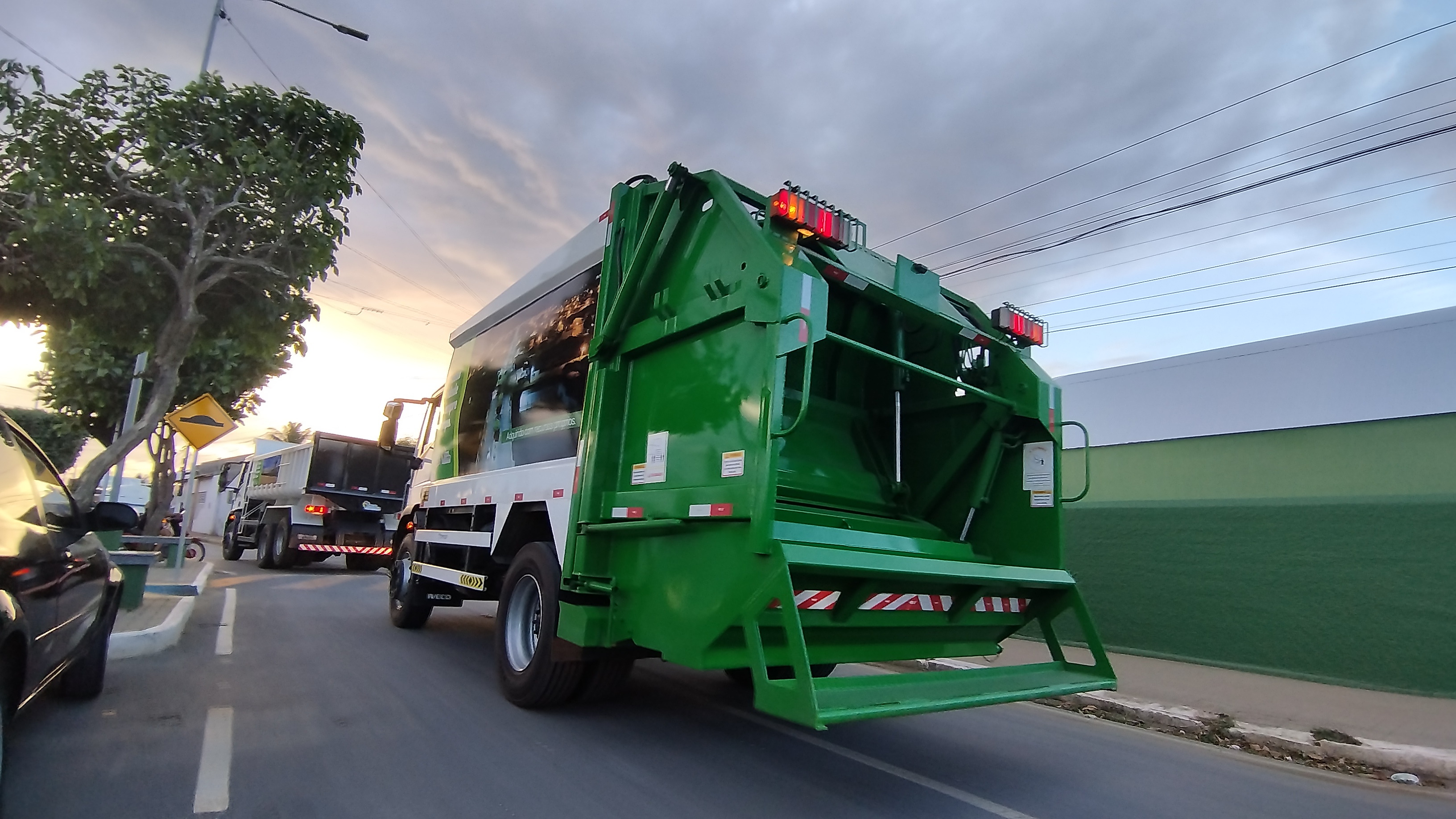 Prefeitura de Nova Floresta realiza aquisição de três veículos