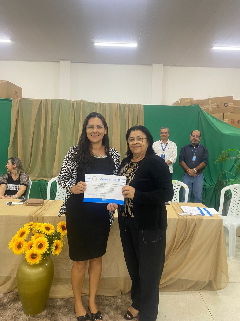 Prefeitura de Nova Floresta realiza entrega de Certificados de Conclusão de Curso Profissionalizante de Assistente Administrativo pelo SENAI