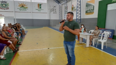 Prefeitura de Nova Floresta promove reunião com beneficiários do Leite da Paraíba