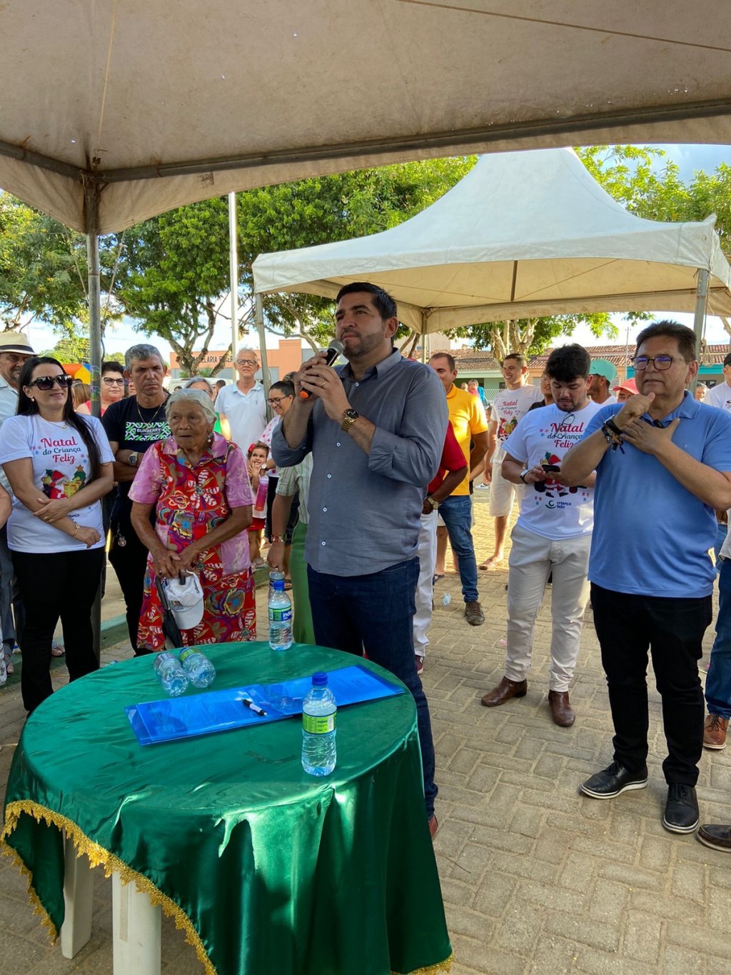 Prefeitura de Nova Floresta realiza entrega de novos veículos e assinatura de novas ordens de serviço.