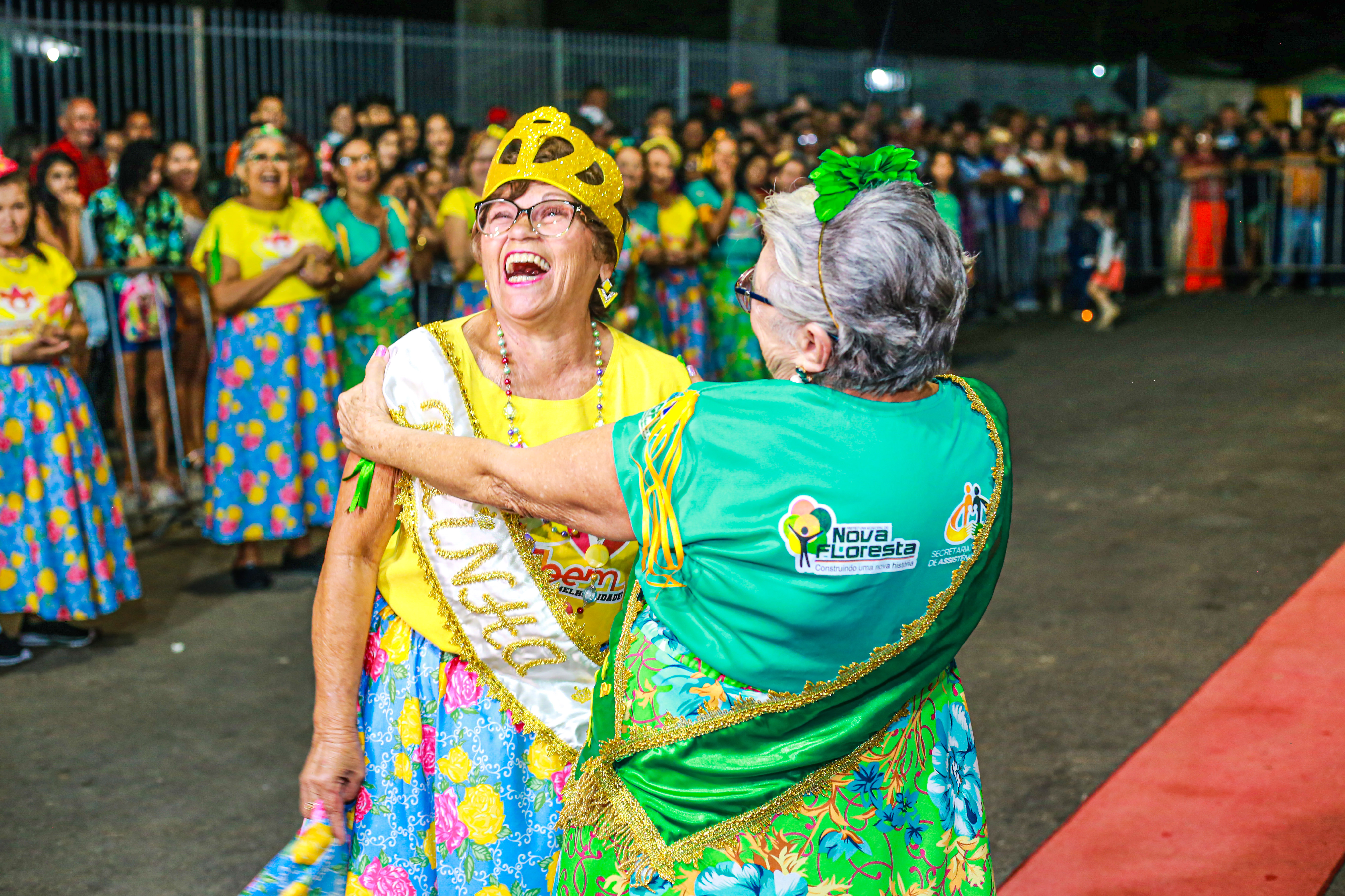 Prefeitura Municipal de Nova Floresta Realiza mais uma noite do São João de Bairros 2024 da Assistência Social