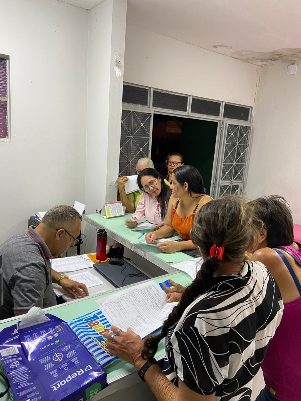 Prefeitura de Nova Floresta disponibiliza caminhão amigo do peito para exames de mamografia.