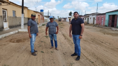 Prefeito Jarson acompanha início das obras de rede de drenagem