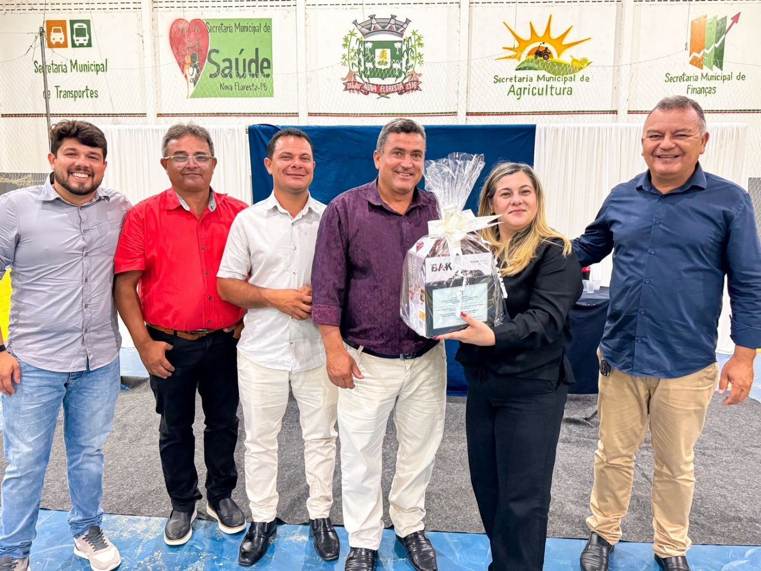 Prefeitura de Nova Floresta realiza jantar em homenagem aos professores da rede municipal