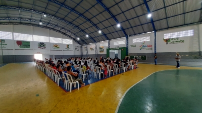 Prefeitura de Nova Floresta promove reunião com beneficiários do Leite da Paraíba
