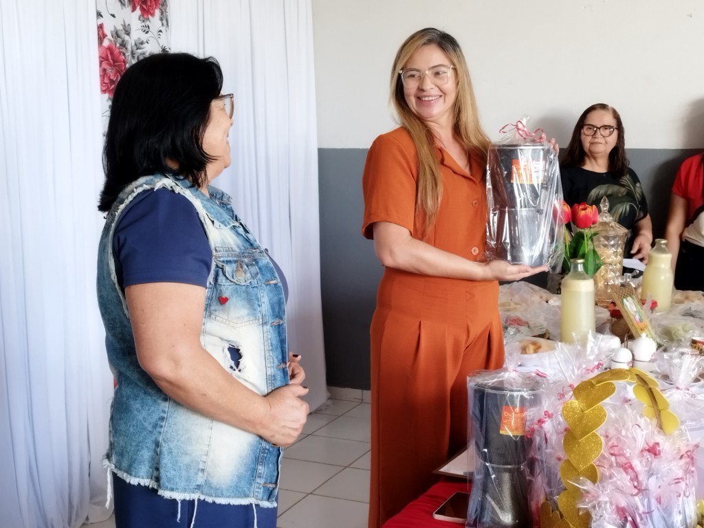 Prefeitura de Nova Floresta promove Chá dos Avós