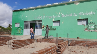 Prefeito Jarson acompanha obras de reforma e ampliação da Escola Engenheiro Sebastião Ernesto