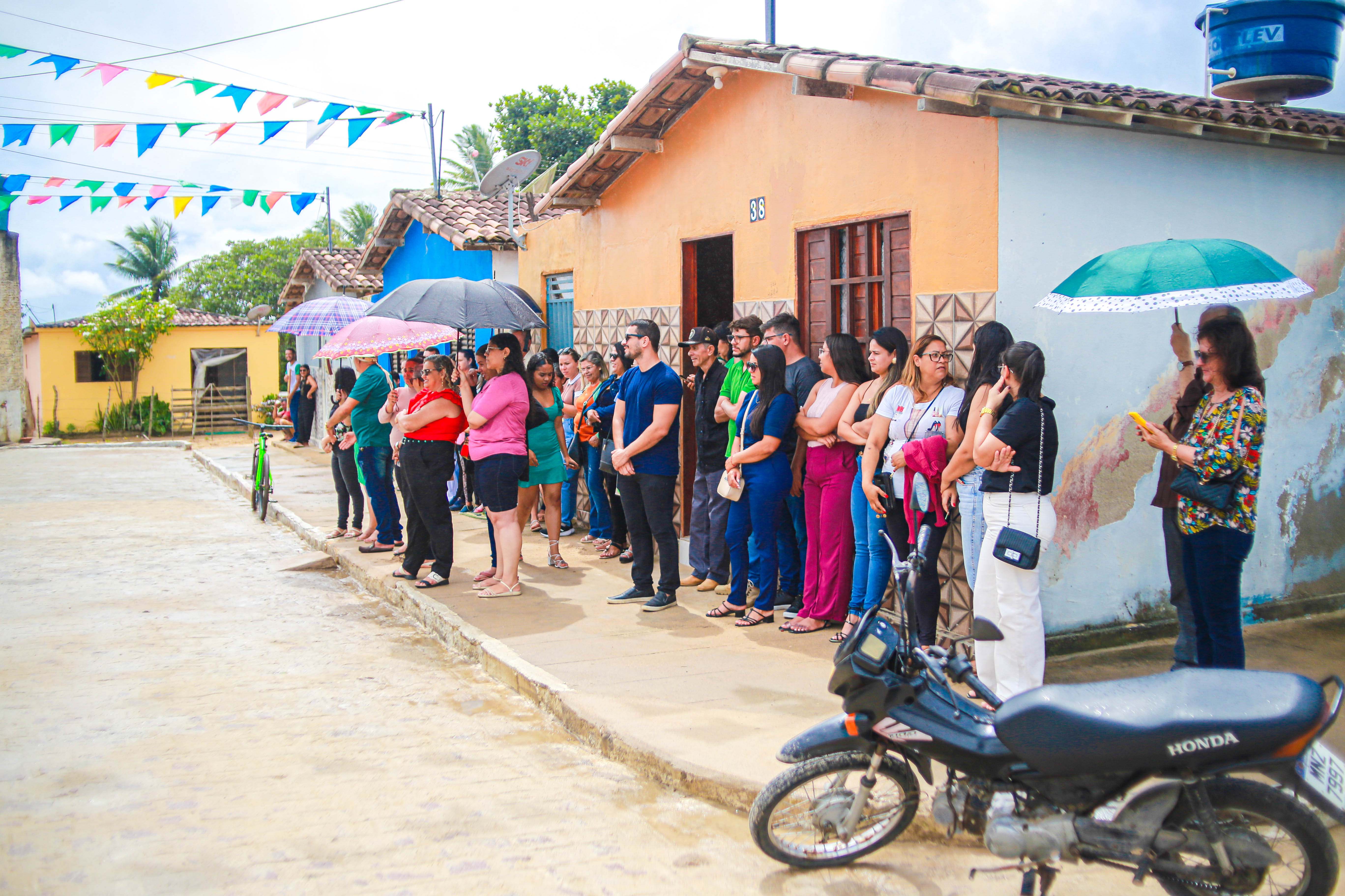 Prefeitura Municipal de Nova Floresta realiza Inauguração de Pavimentação no Conjunto Montevidéu