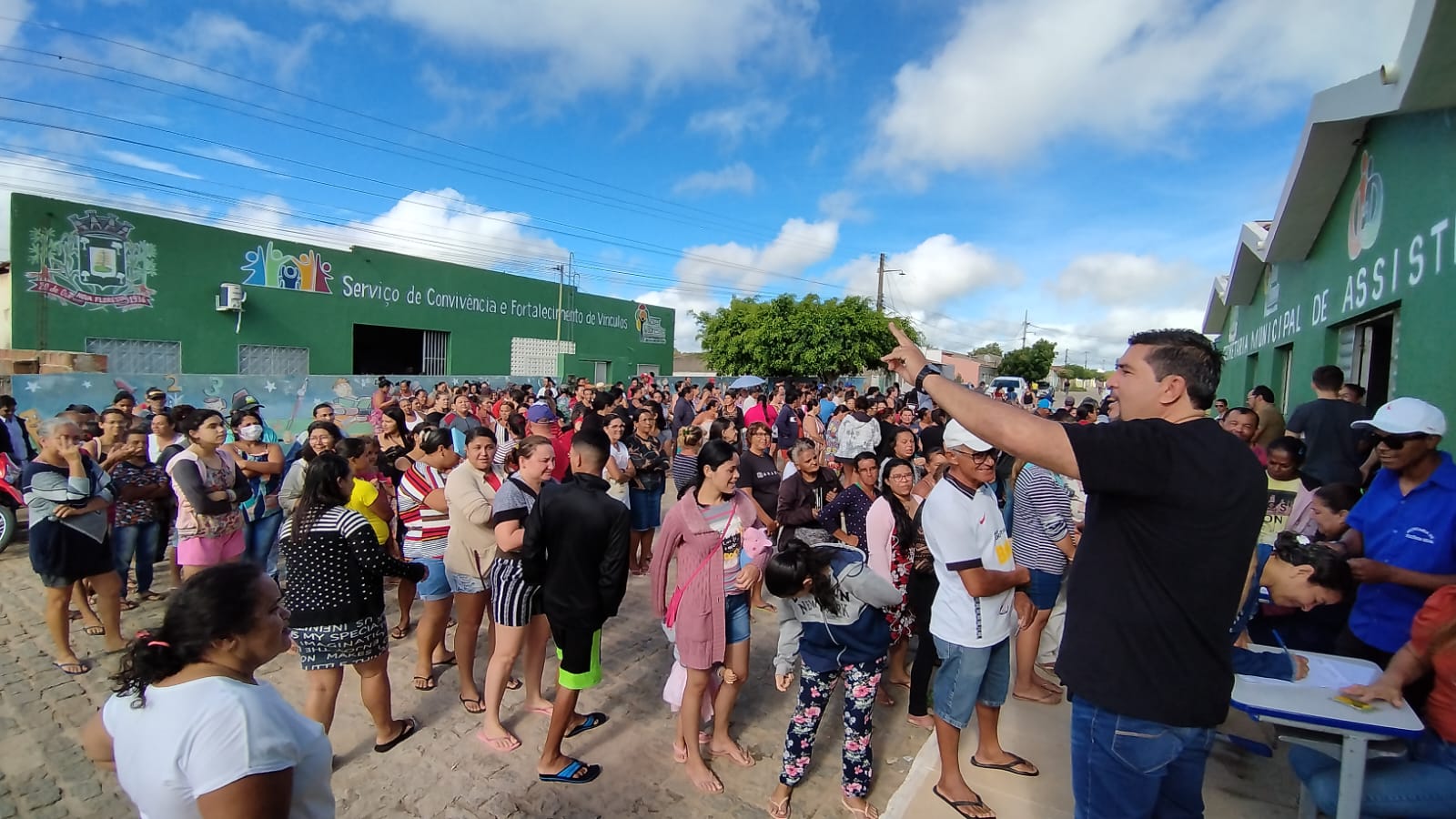 Prefeitura de Nova Floresta realiza entrega do Peixe da Semana Santa