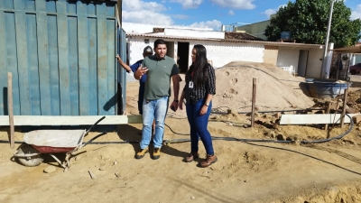 Prefeito Jarson acompanha obras de construção da Escola Deputado José Pereira
