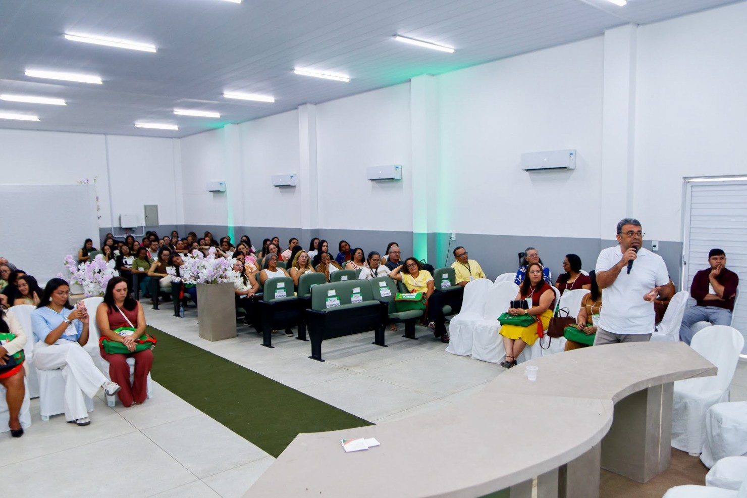 Segundo dia da Jornada Pedagógica 2026 reforça valorização profissional e fortalecimento das práticas educacionais em Nova Floresta