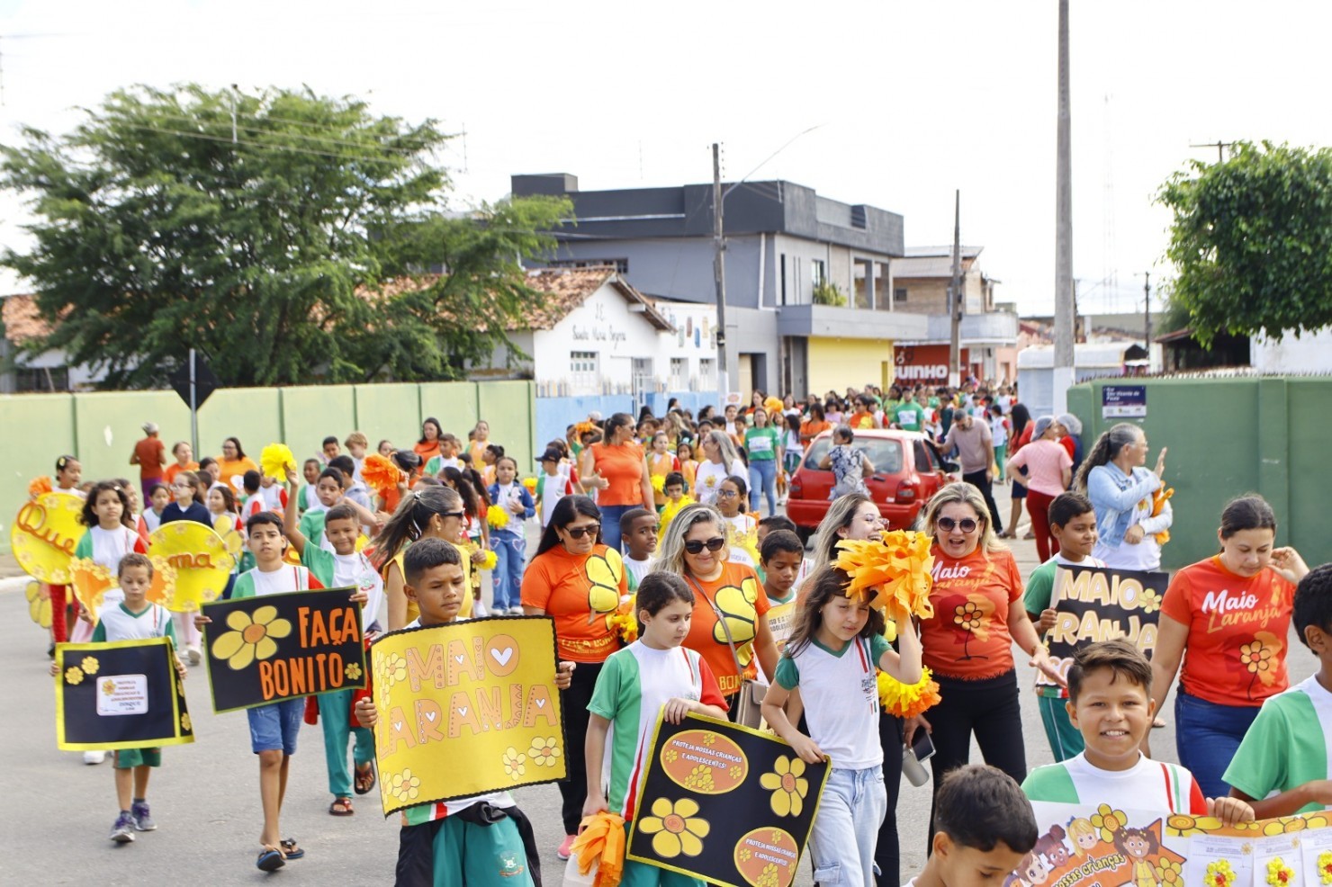 Nova Floresta realiza caminhada da campanha Faça Bonito em mobilização pela proteção de crianças e adolescentes